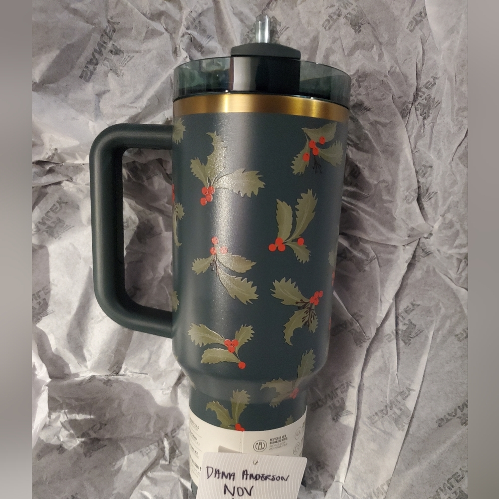 Stanley Botanical Quencher - Picture 2 of 8